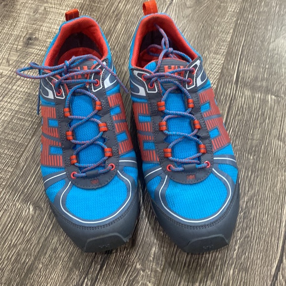 Helly Hansen tech performance runners. Size7.5 blue/orange - Picture 2 of 7